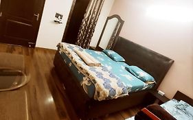 Little Woods Family Stay On Manali Expressway